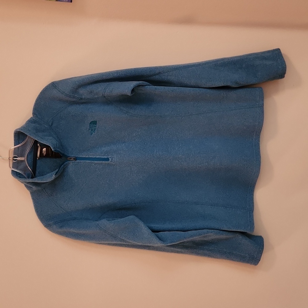 North Face  Fleece medium 1/4 zip Pullover Jacket